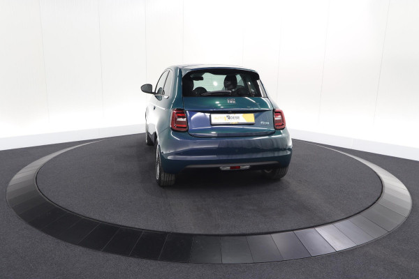 Fiat 500 Icon 42 kWh | SOH 96% | Convenience Pack | Camera | Dodehoekdetectie | Stoelverwarming