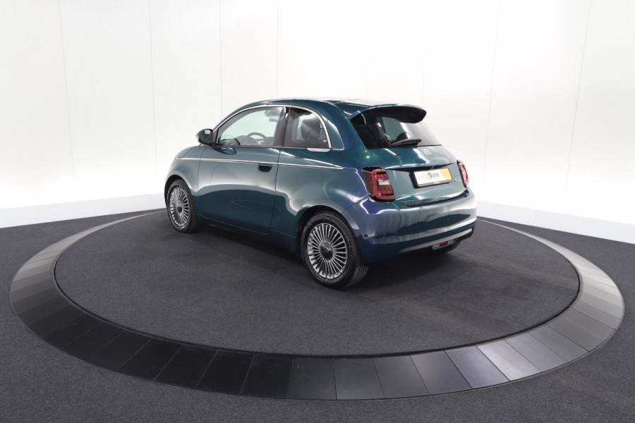 Fiat 500 Icon 42 kWh | SOH 96% | Convenience Pack | Camera | Dodehoekdetectie | Stoelverwarming