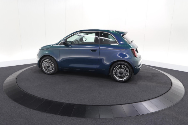 Fiat 500 Icon 42 kWh | SOH 96% | Convenience Pack | Camera | Dodehoekdetectie | Stoelverwarming