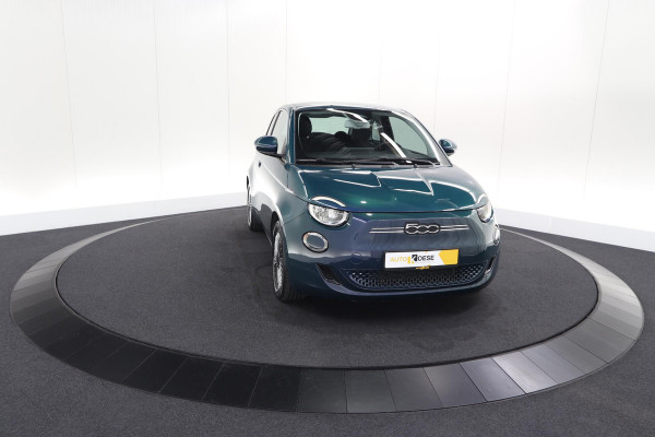Fiat 500 Icon 42 kWh | SOH 96% | Convenience Pack | Camera | Dodehoekdetectie | Stoelverwarming