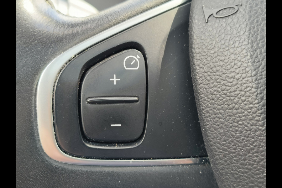 Renault Captur 1.3 TCe Intens Rijklaar + 12 maanden Bovag-garantie Henk Jongen Auto's in Helmond,  al 50 jaar service zoals 't hoort!