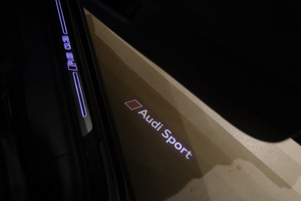 Audi RS Q3 Sportback TFSI Pano/360Cam/Carplay/RSStoelen/Blindspot/BOMVOL
