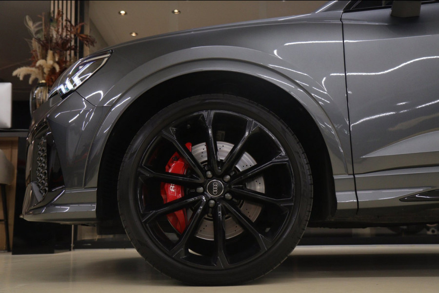 Audi RS Q3 Sportback TFSI Pano/360Cam/Carplay/RSStoelen/Blindspot/BOMVOL