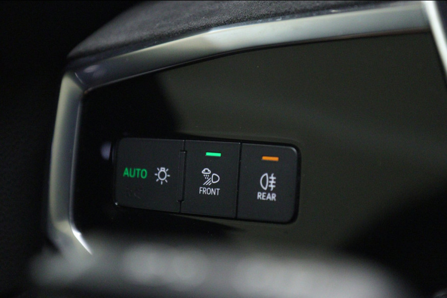 Audi RS Q3 Sportback TFSI Pano/360Cam/Carplay/RSStoelen/Blindspot/BOMVOL