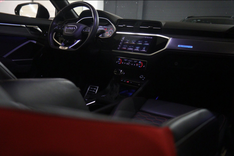 Audi RS Q3 Sportback TFSI Pano/360Cam/Carplay/RSStoelen/Blindspot/BOMVOL