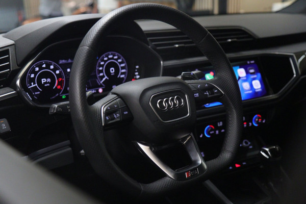 Audi RS Q3 Sportback TFSI Pano/360Cam/Carplay/RSStoelen/Blindspot/BOMVOL