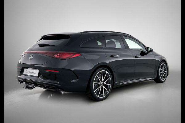 Mercedes-Benz CLA-Klasse Shooting Brake 200 Business Solution AMG | Premium pakket | Nightpakket | Parkeerpakket | Trekhaak | Vast panoramadak | Massage functie | 19" vijf dubbelspaaks lichtmetalen AMG-velgen |