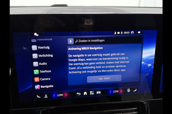 Mercedes-Benz CLA-Klasse Shooting Brake 200 Business Solution AMG | Premium pakket | Nightpakket | Parkeerpakket | Trekhaak | Vast panoramadak | Massage functie | 19" vijf dubbelspaaks lichtmetalen AMG-velgen |