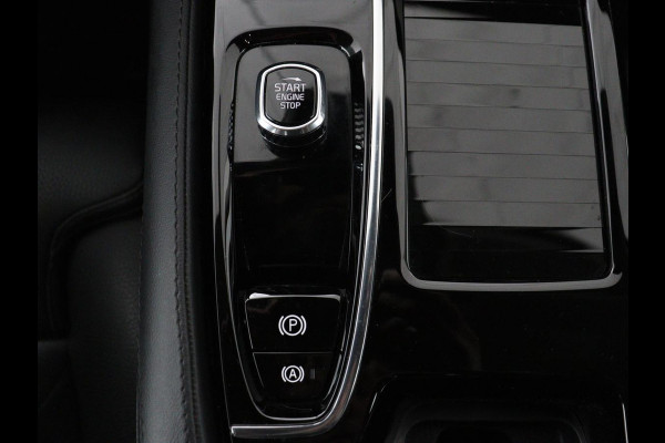 Volvo V90 2.0 T8 Plug-in hybrid AWD Plus Bright | SOH 97,1 | Panoramadak | Leder | Memory | Harman/Kardon | Stuur/stoel verwarming | Achterbank verwarming | Carplay | Cruise control | 360 Camera | Park assist | Trekhaak