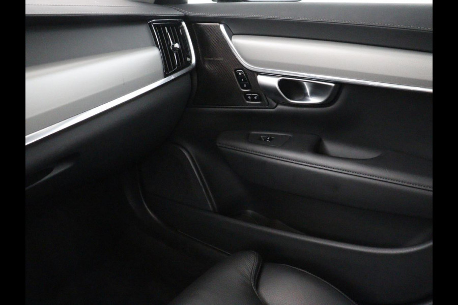 Volvo V90 2.0 T8 Plug-in hybrid AWD Plus Bright | SOH 97,1 | Panoramadak | Leder | Memory | Harman/Kardon | Stuur/stoel verwarming | Achterbank verwarming | Carplay | Cruise control | 360 Camera | Park assist | Trekhaak