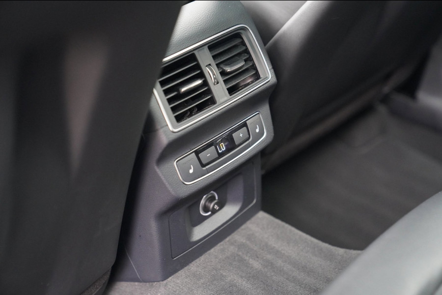 Audi SQ5 3.0 TFSI SQ5 quattro Pro Line Plus | Panorama | Trekhaak | Massage stoelen voor | Adaptieve Cruise | RS Zetels | RS Stuur