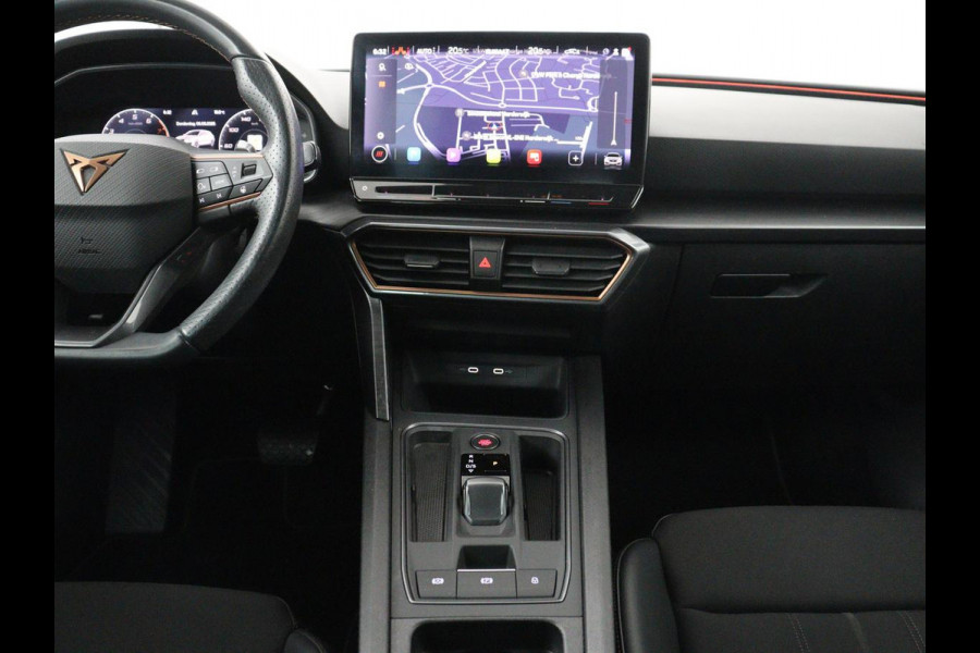 CUPRA Leon 1.5 eTSI Business Edition | Half leder | Stuur/stoel verwarming | Adaptive cruise | Lane assist | Carplay | Sfeerverlichting | Virtueel dashboard | Park assist | Climate control