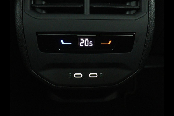 CUPRA Leon 1.5 eTSI Business Edition | Half leder | Stuur/stoel verwarming | Adaptive cruise | Lane assist | Carplay | Sfeerverlichting | Virtueel dashboard | Park assist | Climate control