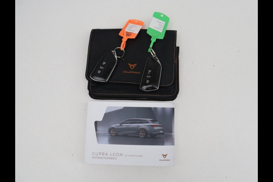 CUPRA Leon 1.5 eTSI Business Edition | Half leder | Stuur/stoel verwarming | Adaptive cruise | Lane assist | Carplay | Sfeerverlichting | Virtueel dashboard | Park assist | Climate control
