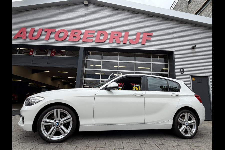 BMW 1-serie 118i 5Drs - 47.000 KM I Navigatie / Apple CarPlay I Airco I LED I PDC I Sport velgen I Dealer onderhouden