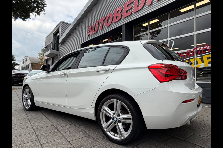 BMW 1-serie 118i 5Drs - 47.000 KM I Navigatie / Apple CarPlay I Airco I LED I PDC I Sport velgen I Dealer onderhouden
