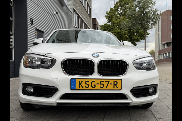 BMW 1-serie 118i 5Drs - 47.000 KM I Navigatie / Apple CarPlay I Airco I LED I PDC I Sport velgen I Dealer onderhouden