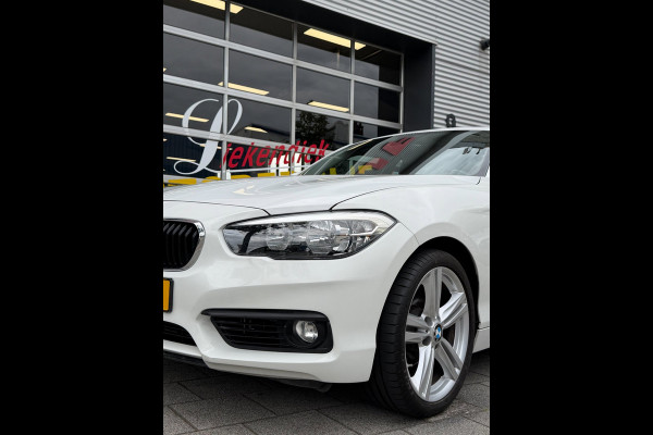 BMW 1-serie 118i 5Drs - 47.000 KM I Navigatie / Apple CarPlay I Airco I LED I PDC I Sport velgen I Dealer onderhouden