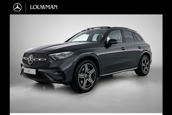 Mercedes-Benz GLC 400e 4MATIC Business Solution AMG | Premium Plus | Winterpakket | Techniekpakket | Nightpakket | Rijassistentiepakket Plus | Trekhaak | 20 inch vijfspaaks lichtmetalen AMG-velgen | Treeplanken in aluminiumlook |