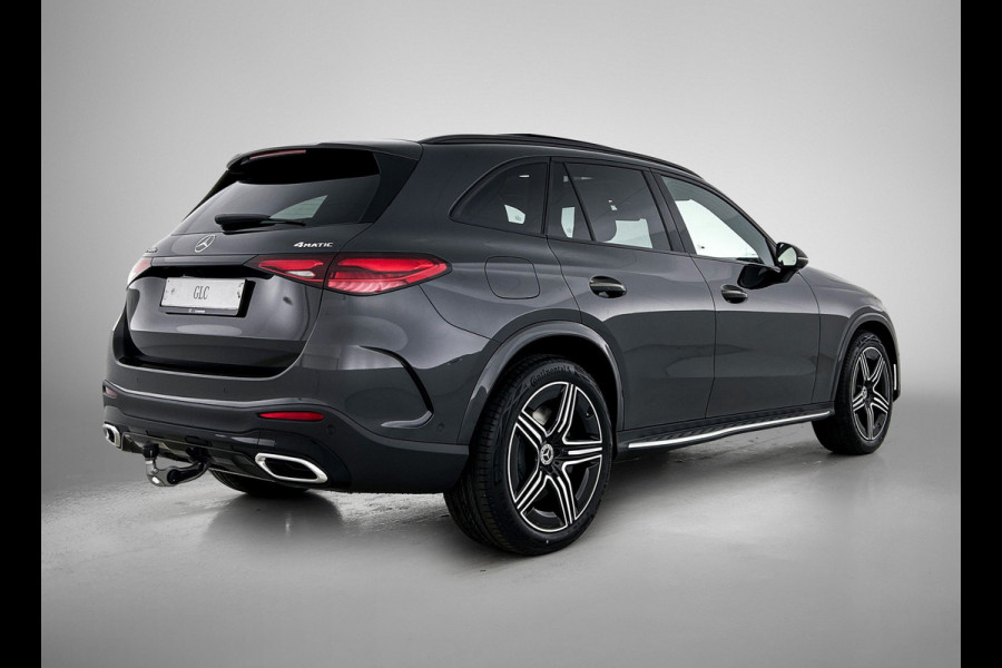 Mercedes-Benz GLC 400e 4MATIC Business Solution AMG | Premium Plus | Winterpakket | Techniekpakket | Nightpakket | Rijassistentiepakket Plus | Trekhaak | 20 inch vijfspaaks lichtmetalen AMG-velgen | Treeplanken in aluminiumlook |