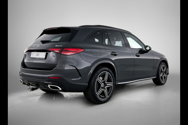 Mercedes-Benz GLC 400e 4MATIC Business Solution AMG | Premium Plus | Winterpakket | Techniekpakket | Nightpakket | Rijassistentiepakket Plus | Trekhaak | 20 inch vijfspaaks lichtmetalen AMG-velgen | Treeplanken in aluminiumlook |