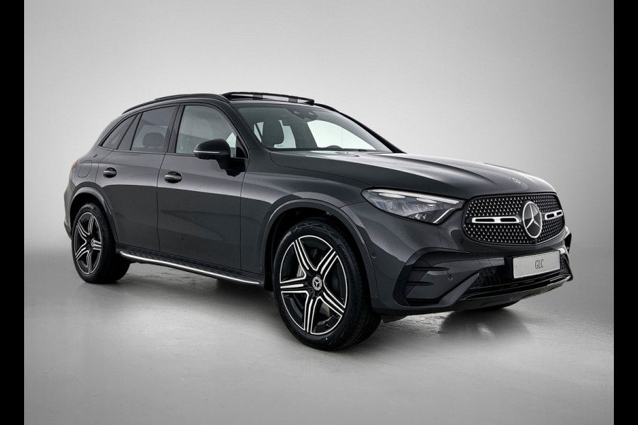 Mercedes-Benz GLC 400e 4MATIC Business Solution AMG | Premium Plus | Winterpakket | Techniekpakket | Nightpakket | Rijassistentiepakket Plus | Trekhaak | 20 inch vijfspaaks lichtmetalen AMG-velgen | Treeplanken in aluminiumlook |