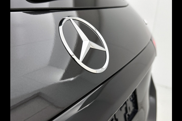 Mercedes-Benz GLC 400e 4MATIC Business Solution AMG | Premium Plus | Winterpakket | Techniekpakket | Nightpakket | Rijassistentiepakket Plus | Trekhaak | 20 inch vijfspaaks lichtmetalen AMG-velgen | Treeplanken in aluminiumlook |