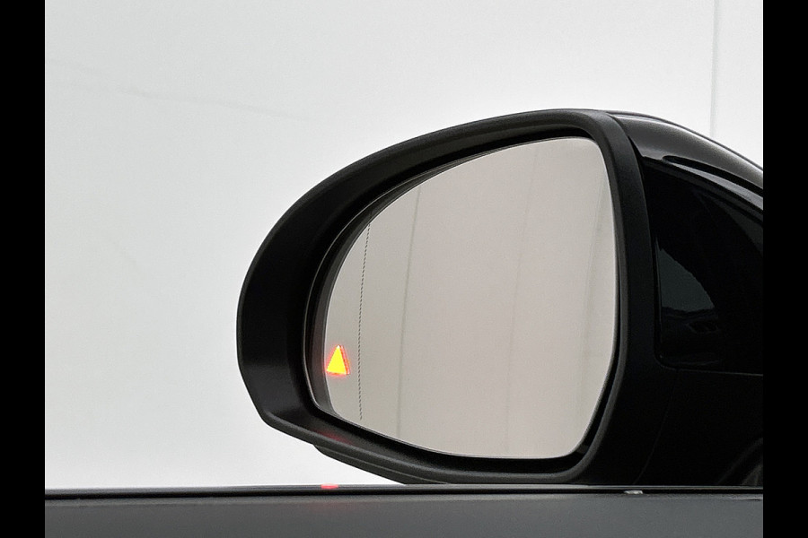 Mercedes-Benz GLC 400e 4MATIC Business Solution AMG | Premium Plus | Winterpakket | Techniekpakket | Nightpakket | Rijassistentiepakket Plus | Trekhaak | 20 inch vijfspaaks lichtmetalen AMG-velgen | Treeplanken in aluminiumlook |