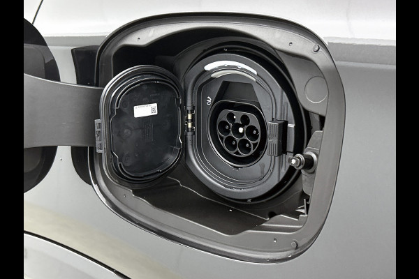 Mercedes-Benz GLC 400e 4MATIC Business Solution AMG | Premium Plus | Winterpakket | Techniekpakket | Nightpakket | Rijassistentiepakket Plus | Trekhaak | 20 inch vijfspaaks lichtmetalen AMG-velgen | Treeplanken in aluminiumlook |