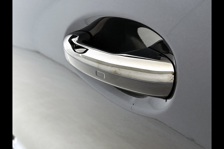 Mercedes-Benz GLC 400e 4MATIC Business Solution AMG | Premium Plus | Winterpakket | Techniekpakket | Nightpakket | Rijassistentiepakket Plus | Trekhaak | 20 inch vijfspaaks lichtmetalen AMG-velgen | Treeplanken in aluminiumlook |