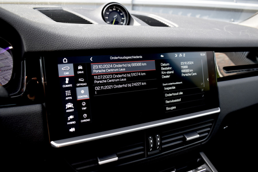 Porsche Cayenne Coupé 3.0 E-Hybrid 462pk Sport Chrono | Pano | 360 Camera | 21'' Wielen | Luchtvering | Stuurverwarming |  Stoel + Achterbankverwarming | LED Achterlichten donker |
