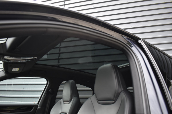 Porsche Cayenne Coupé 3.0 E-Hybrid 462pk Sport Chrono | Pano | 360 Camera | 21'' Wielen | Luchtvering | Stuurverwarming |  Stoel + Achterbankverwarming | LED Achterlichten donker |