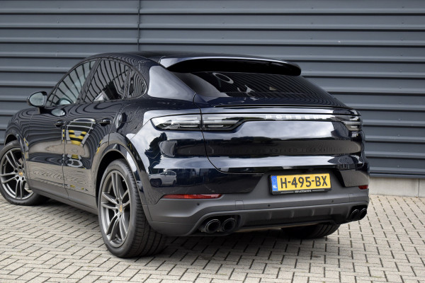Porsche Cayenne Coupé 3.0 E-Hybrid 462pk Sport Chrono | Pano | 360 Camera | 21'' Wielen | Luchtvering | Stuurverwarming |  Stoel + Achterbankverwarming | LED Achterlichten donker |