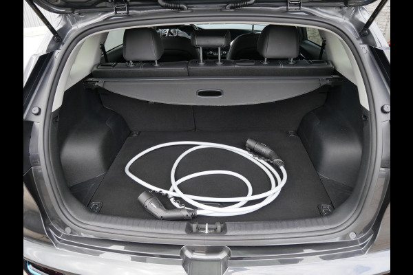 Kia e-Niro Edition 64 kWh | SOH 96,6% | 3Fase | Stoel/Stuurverwarming | Navi | Camera | Carplay |