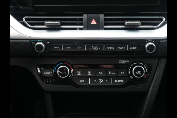 Kia e-Niro Edition 64 kWh | SOH 96,6% | 3Fase | Stoel/Stuurverwarming | Navi | Camera | Carplay |