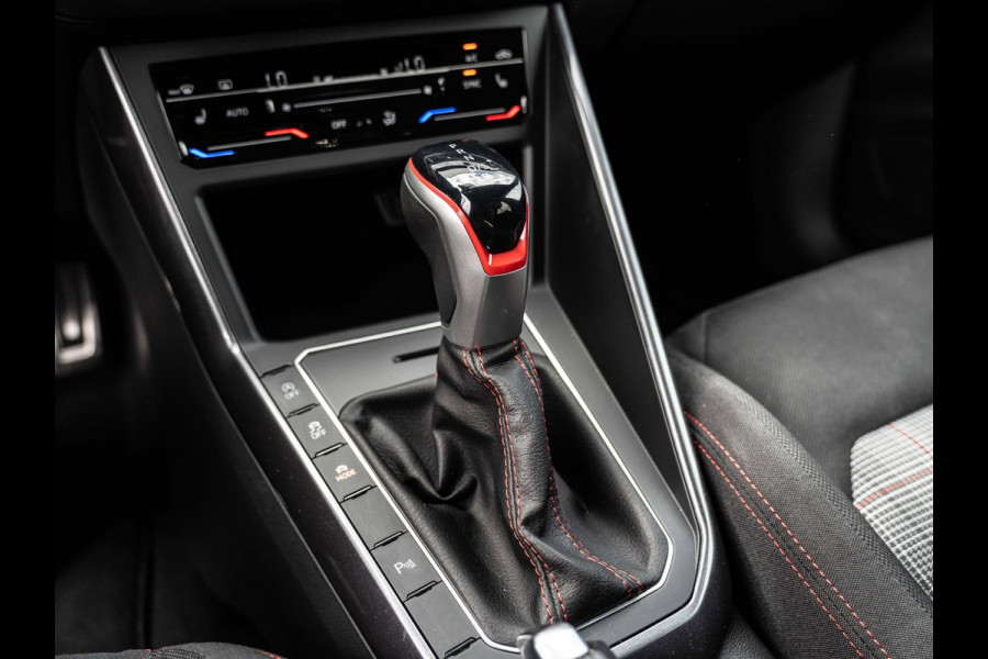 Volkswagen Polo 2.0 TSI 207PK DSG GTI | IQ Light | LED Mistlampen | Virtual |