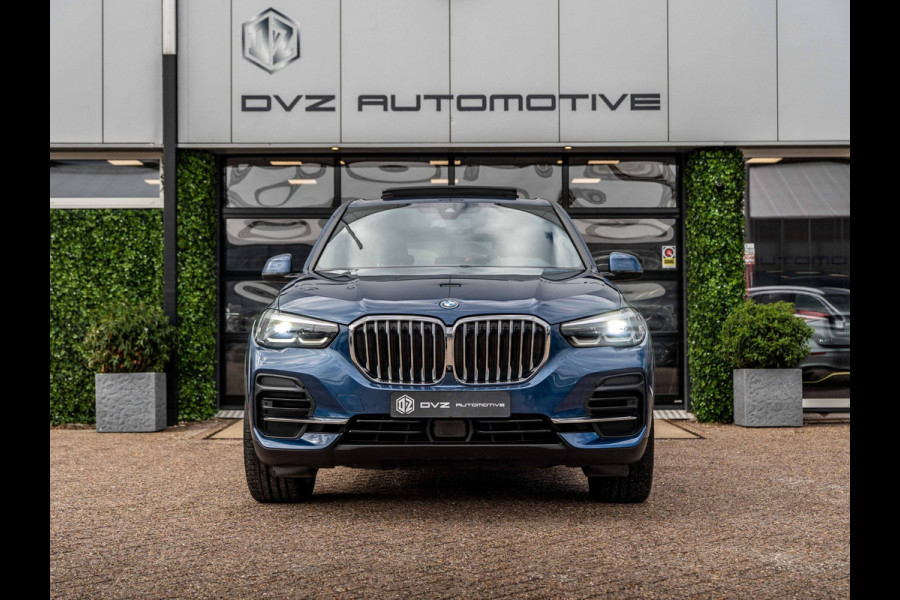 BMW X5 XDrive45e High Executive | Pano | Trekhaak | 21" LMV | BTW