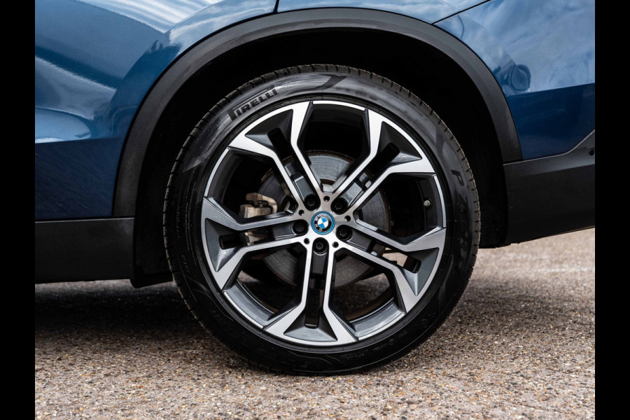 BMW X5 XDrive45e High Executive | Pano | Trekhaak | 21" LMV | BTW