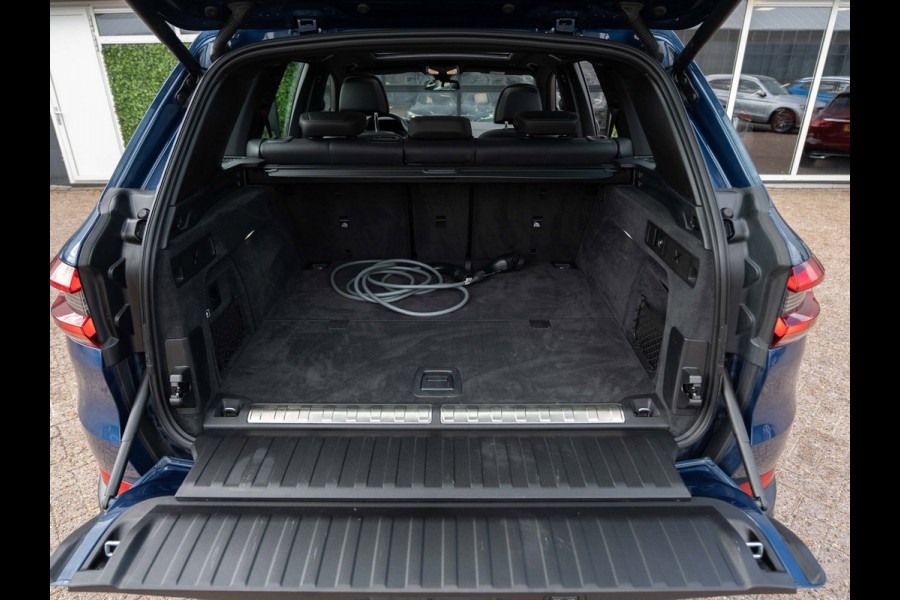 BMW X5 XDrive45e High Executive | Pano | Trekhaak | 21" LMV | BTW