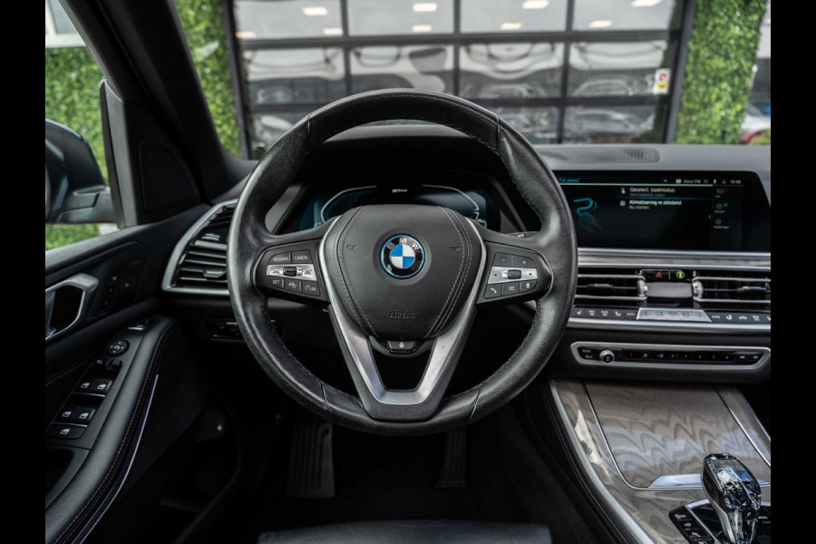 BMW X5 XDrive45e High Executive | Pano | Trekhaak | 21" LMV | BTW