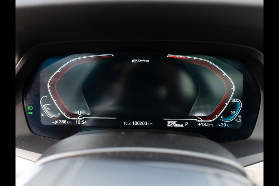BMW X5 XDrive45e High Executive | Pano | Trekhaak | 21" LMV | BTW