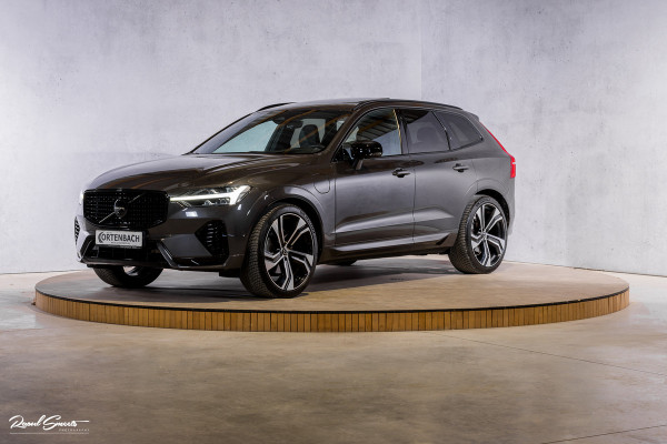 Volvo XC60 2.0 T8 Plug-in hybrid AWD R-Design | Luchtvering | Zwenkbare trekhaak | Panoramadak | Memory | Harman Kardon |