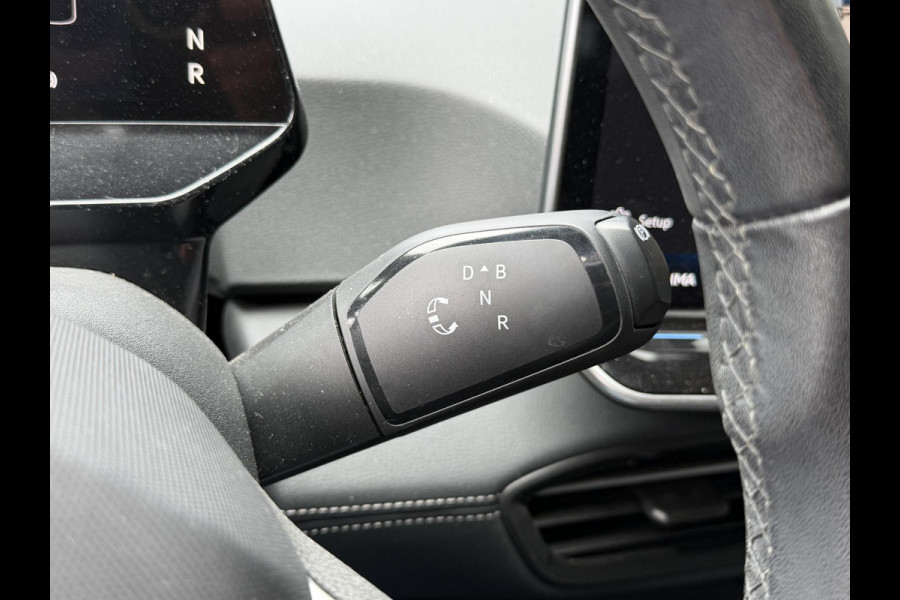 Volkswagen ID.3 Pure 52 kWh 18"/Adaptieve Cruise/Apple Carplay & Android Auto/DAB/Navigatie/Sfeerverlichting/Camera/Stuur + stoelverwarming