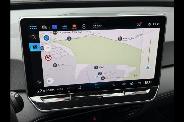 Volkswagen ID.3 Pure 52 kWh 18"/Adaptieve Cruise/Apple Carplay & Android Auto/DAB/Navigatie/Sfeerverlichting/Camera/Stuur + stoelverwarming