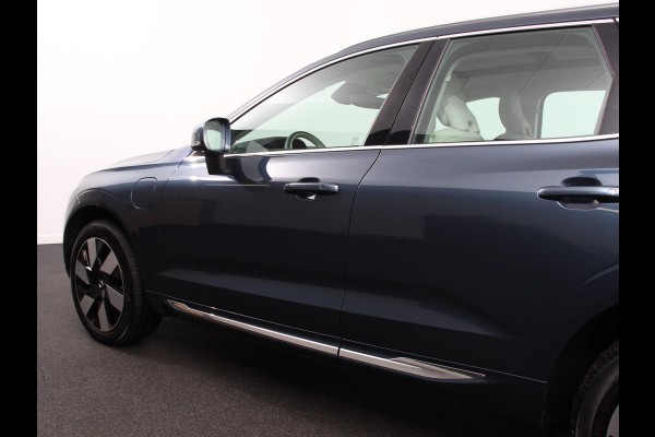 Volvo XC60 2.0 T6 Plug-in hybrid AWD Ultra Bright Climate control Adaptieve cruise control Navigatie Panoramadak Trekhaak Parkeersensoren 360* camera Voorstoelen verwarmd  Apple Carplay/ Android auto