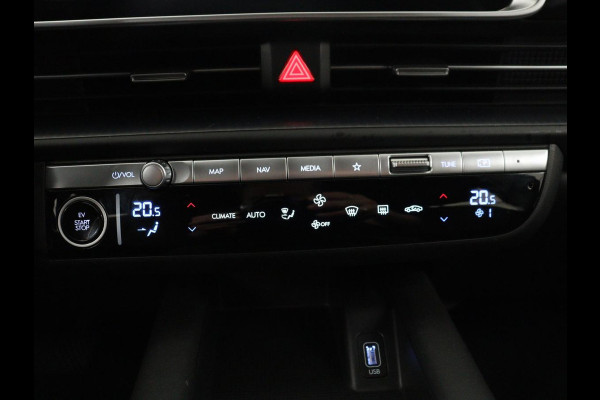 Hyundai IONIQ 6 Style 77.4 kWh Navigatie | SOH 93.9 % | Virtual display | Climate Control | Cruise Control Adaptief | camera | Trekhaak | Carplay | DAB+