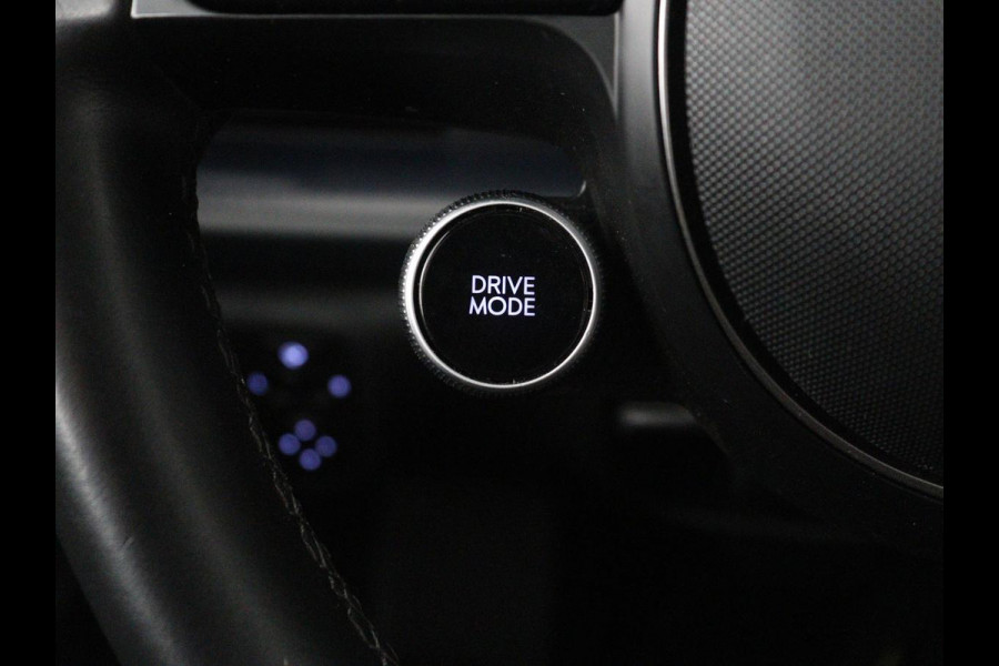 Hyundai IONIQ 6 Style 77.4 kWh Navigatie | SOH 93.9 % | Virtual display | Climate Control | Cruise Control Adaptief | camera | Trekhaak | Carplay | DAB+
