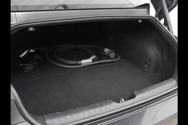 Hyundai IONIQ 6 Style 77.4 kWh Navigatie | SOH 93.9 % | Virtual display | Climate Control | Cruise Control Adaptief | camera | Trekhaak | Carplay | DAB+
