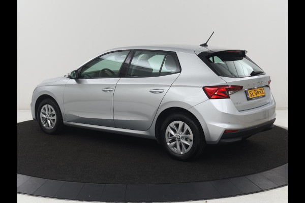 Škoda Fabia 1.0 TSI Business Edition | Cruise control | Park assist | Lane assist | Navigatie | DAB | Bluetooth | Airco