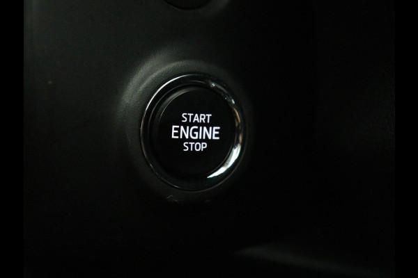Škoda Fabia 1.0 TSI Business Edition | Cruise control | Park assist | Lane assist | Navigatie | DAB | Bluetooth | Airco